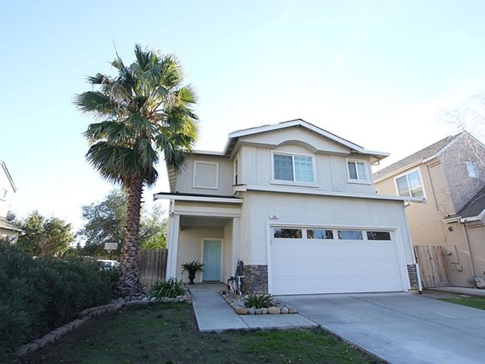 1st image of 789 Chateau Cir