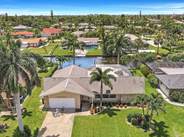 414 Avalon Dr, Cape Coral, FL 33904
