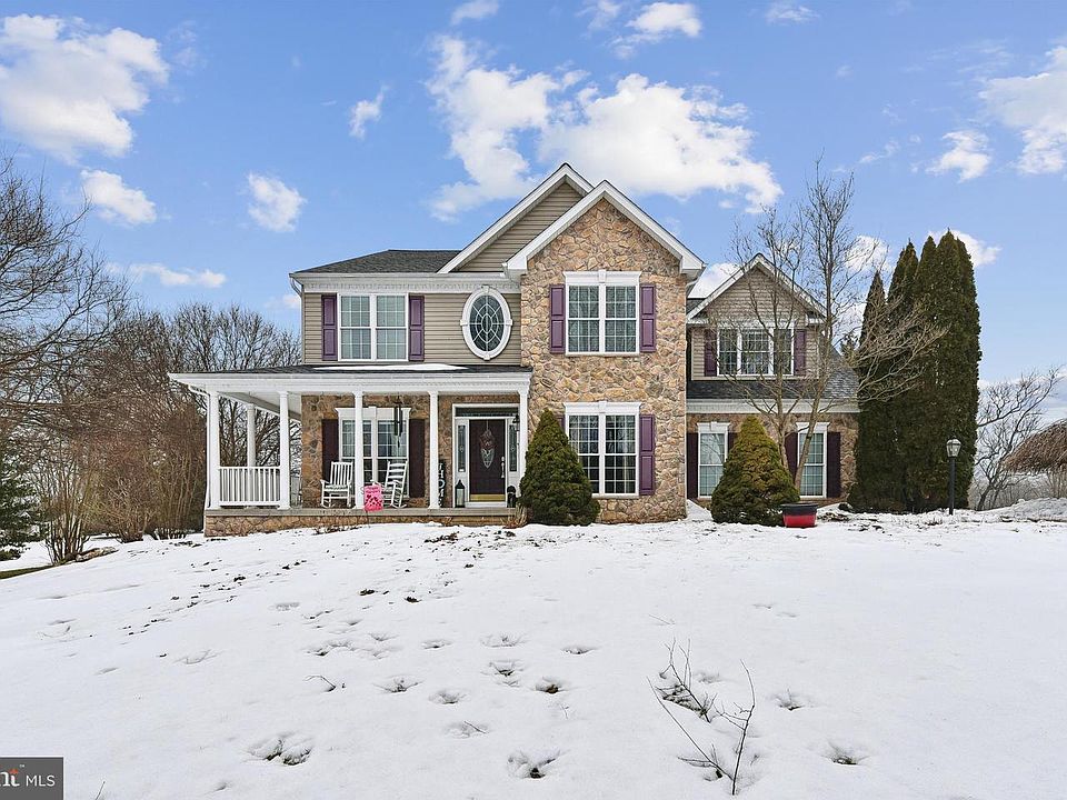 1st image of 23 Harford View Dr