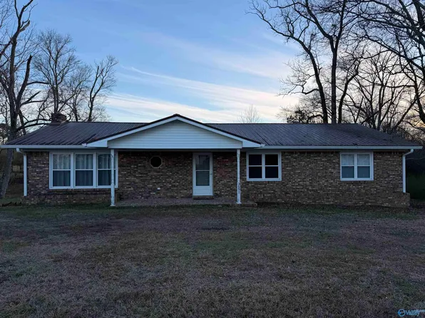 3691 Section Line Rd, Albertville, AL 35950