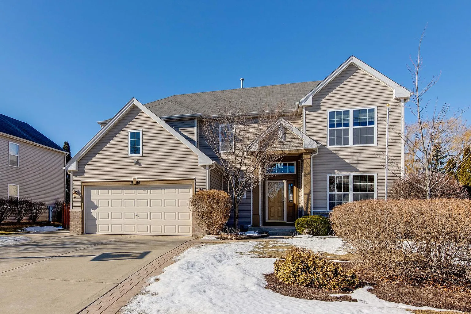 1114 Waverly Dr photo 1