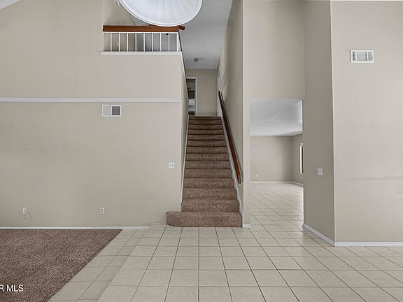 4th image of 2224 Oak Haven Ave