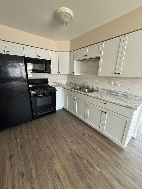 1st image of 10929 S Keating Ave #3S