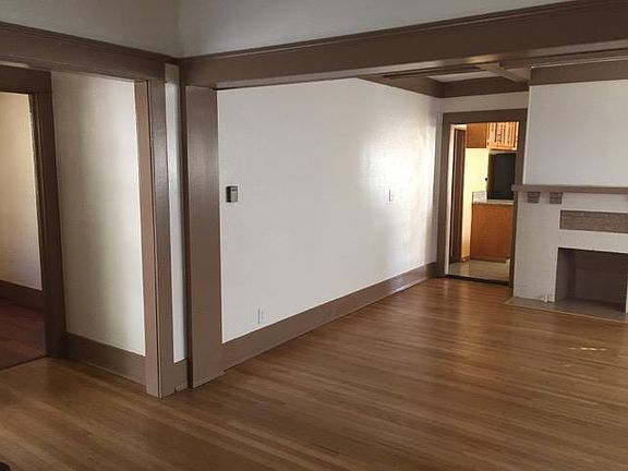 2nd image of 3434 Roseview Ave