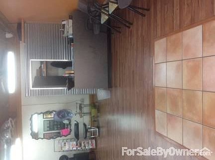 4th image of 806 SW D Ave