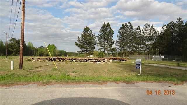 2nd image of 1601 Elmwood Dr