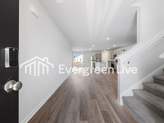 4th image of 21 Cape Point Dr