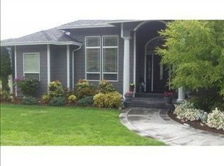 806 N View Dr, Winchester, OR 97495