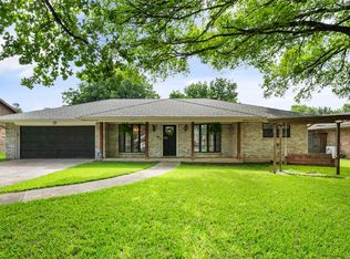 1322 Chestnut Rd, Mansfield, TX 76063