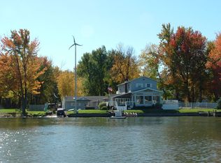 127 Hunter Dr, Baldwinsville, NY 13027