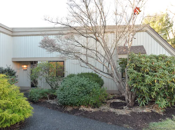 822 Heritage Village #D, Southbury, CT 06488
