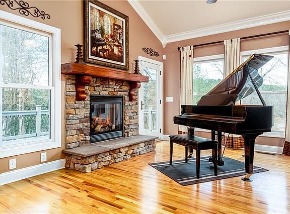 5th image of 32 Peaceful Cove Ct