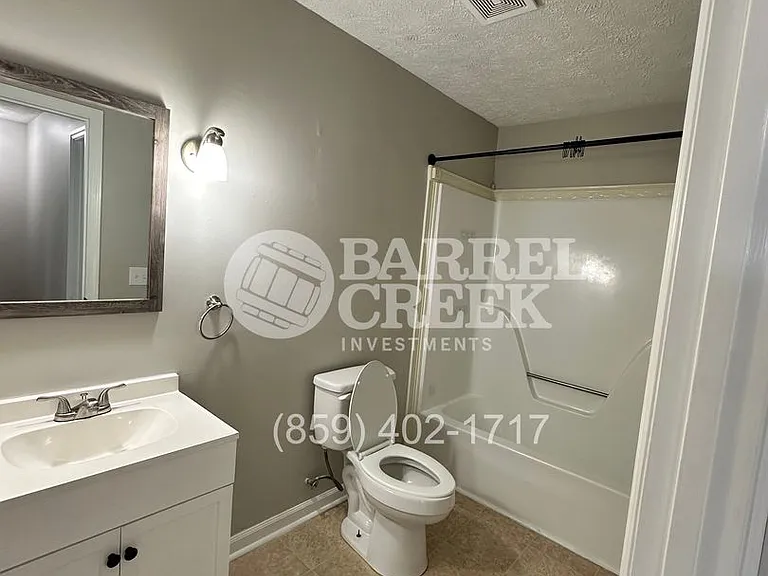 130 Ewing Ave — Photo 11