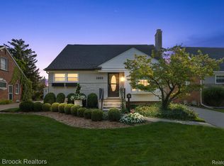 1805 Mansfield Rd, Birmingham, MI 48009