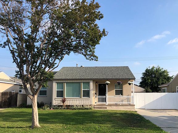 2nd image of 15042 Cedarsprings Dr