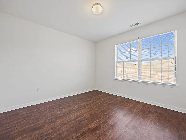 239 Battery Way — Photo 30