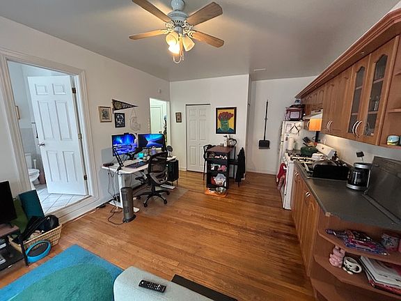 3rd image of 1154 W Lunt Ave APT 315
