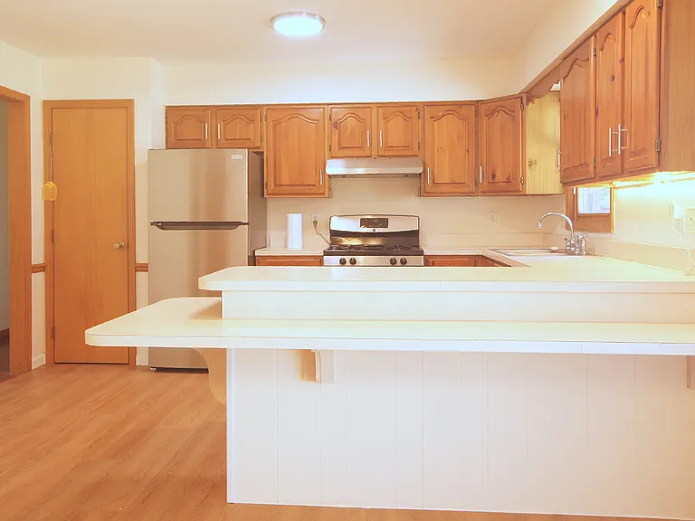 7666 Gourley Ln — Photo 8