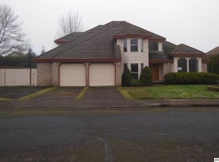 2551 NW Pinehurst Dr, McMinnville, OR 97128