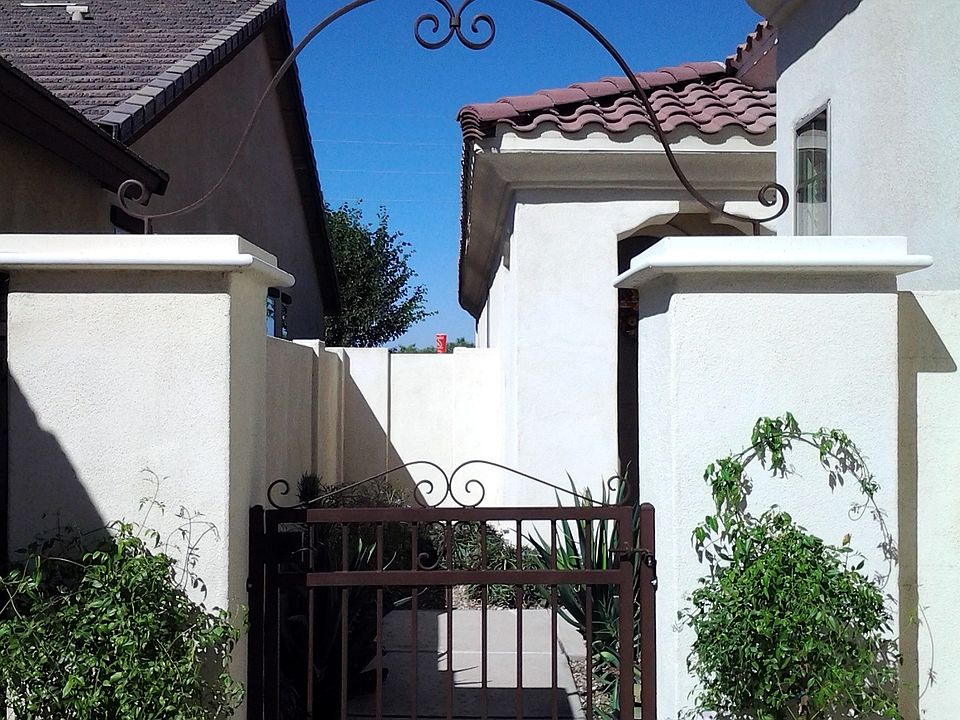 1st image of 3324 E Windsor Dr