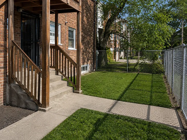 8153 S Colfax Ave — Photo 21