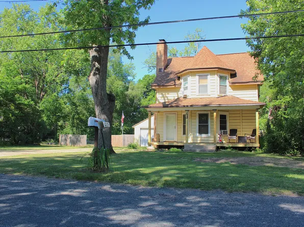 416 Frederick St, Kalamazoo, MI 49048