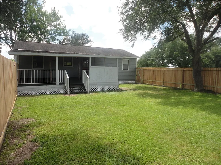 6820 Mississippi Rd — Photo 3