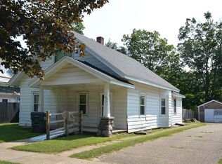 212 N Brown St, Paw Paw, MI 49079