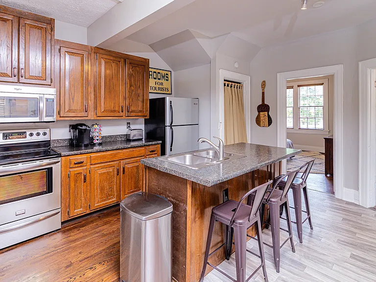 1106 Kirkwood Ave #C — Photo 11