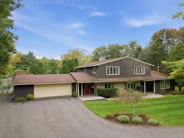 6980 Woodchuck Hill Rd, Fayetteville, NY 13066