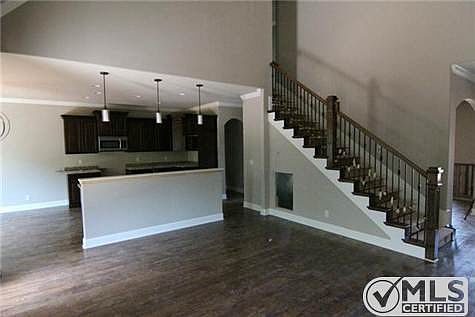 3rd image of 2955 Frank Robinson Dr