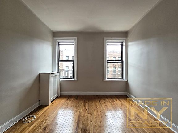 3rd image of 3064 34th St APT 2A