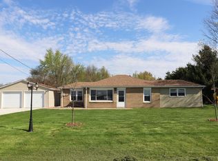 9921 W Maple Ridge Rd, Mapleton, IL 61547