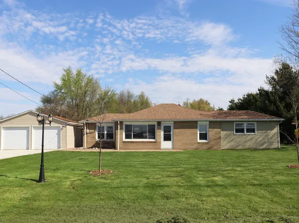 9921 W Maple Ridge Rd, Mapleton, IL 61547