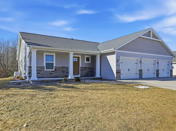 1173 Esther Ann Ln, Hortonville, WI 54944