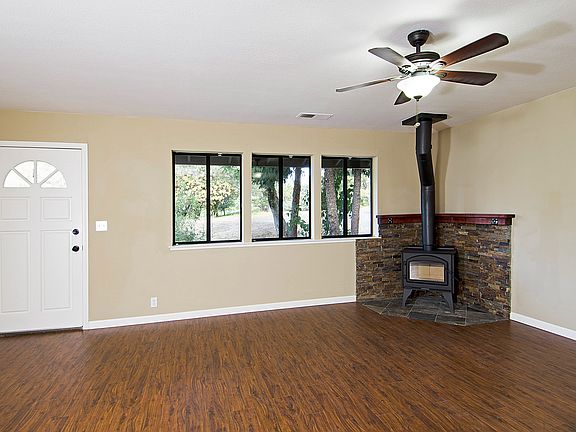 4th image of 3810 Noel Ct