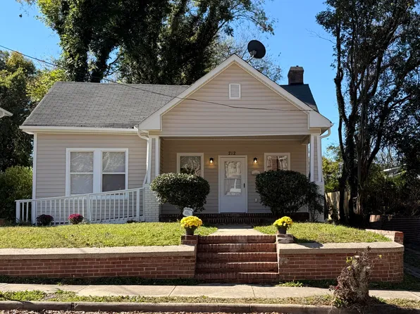 212 Charles St, Henderson, NC 27536