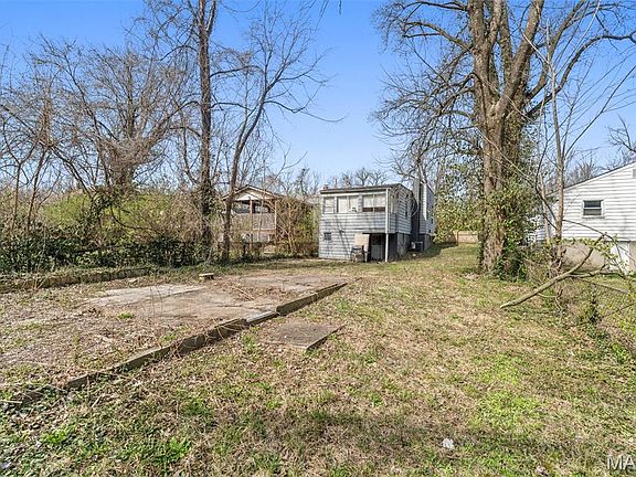 4th image of 5634 Helen Ave