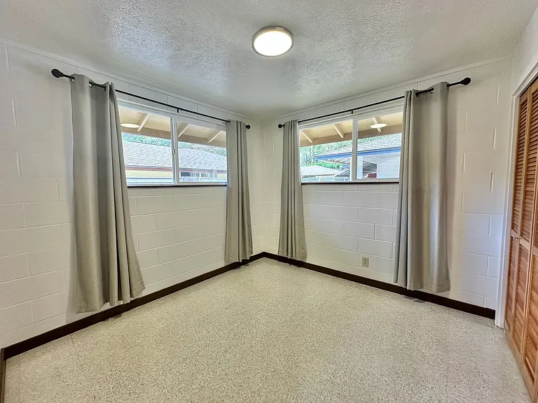 310 Iao Valley Rd — Photo 13