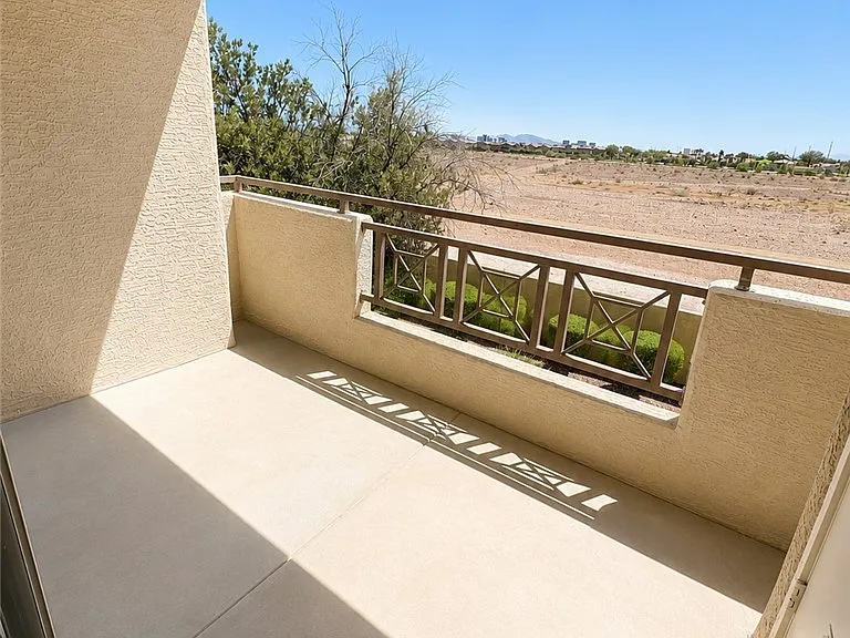 8070 W Russell Rd #2023 — Photo 3