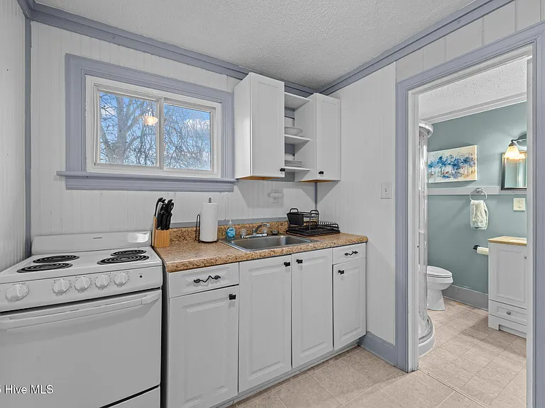 411 George St #4 — Photo 14