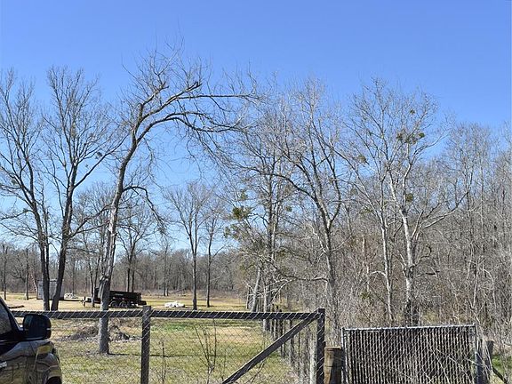 2nd image of 8475 Sunny Side Rd