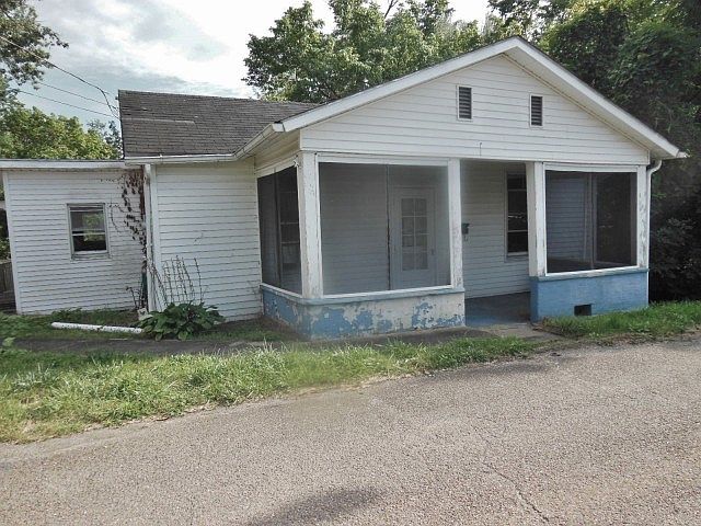 1st image of 58 Holland Ave