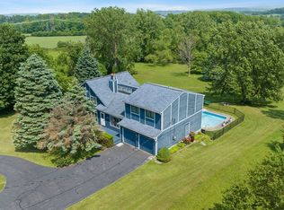 4278 Makyes Rd, Syracuse, NY 13215