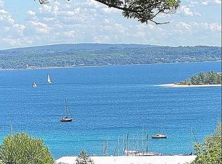 500 E Lake St, Harbor Springs, MI 49740