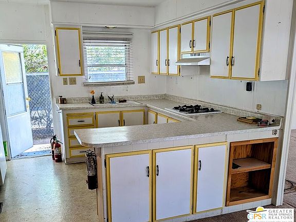 3rd image of 266 Araby St