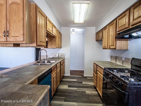 3rd image of 3110 Crescent Ave