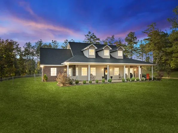 449 Cold Springs Rd, Collins, MS 39428