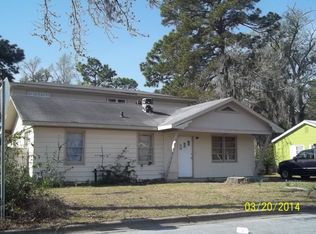 2221 E 58th St, Savannah, GA 31404