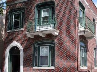 2345 33rd St, Astoria, NY 11105